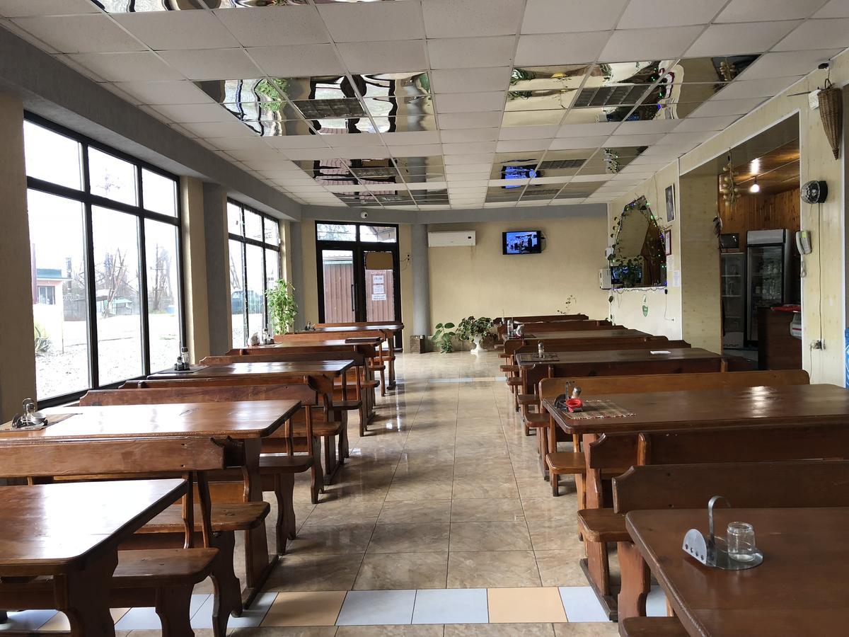 Cafe-Hotel Assir Πιτσούντα Εξωτερικό φωτογραφία