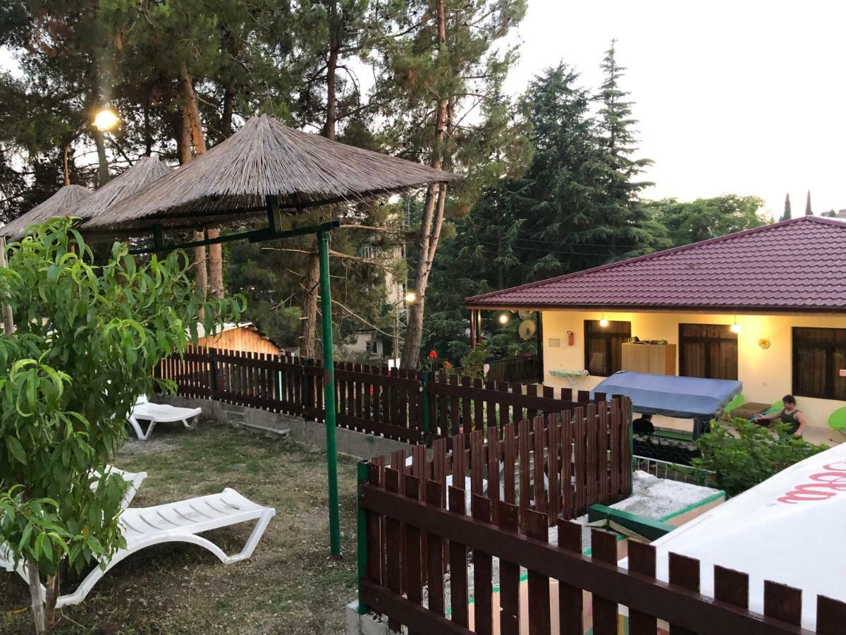 Cafe-Hotel Assir Πιτσούντα Εξωτερικό φωτογραφία